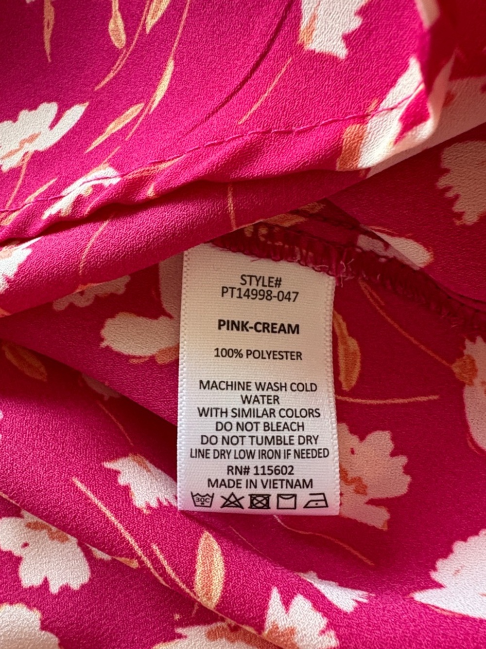 Lush Floral V-Neck Top Blouse Fuchsia Lightweight Long Sleeve Pullover Size 1X - Picture 6 of 6